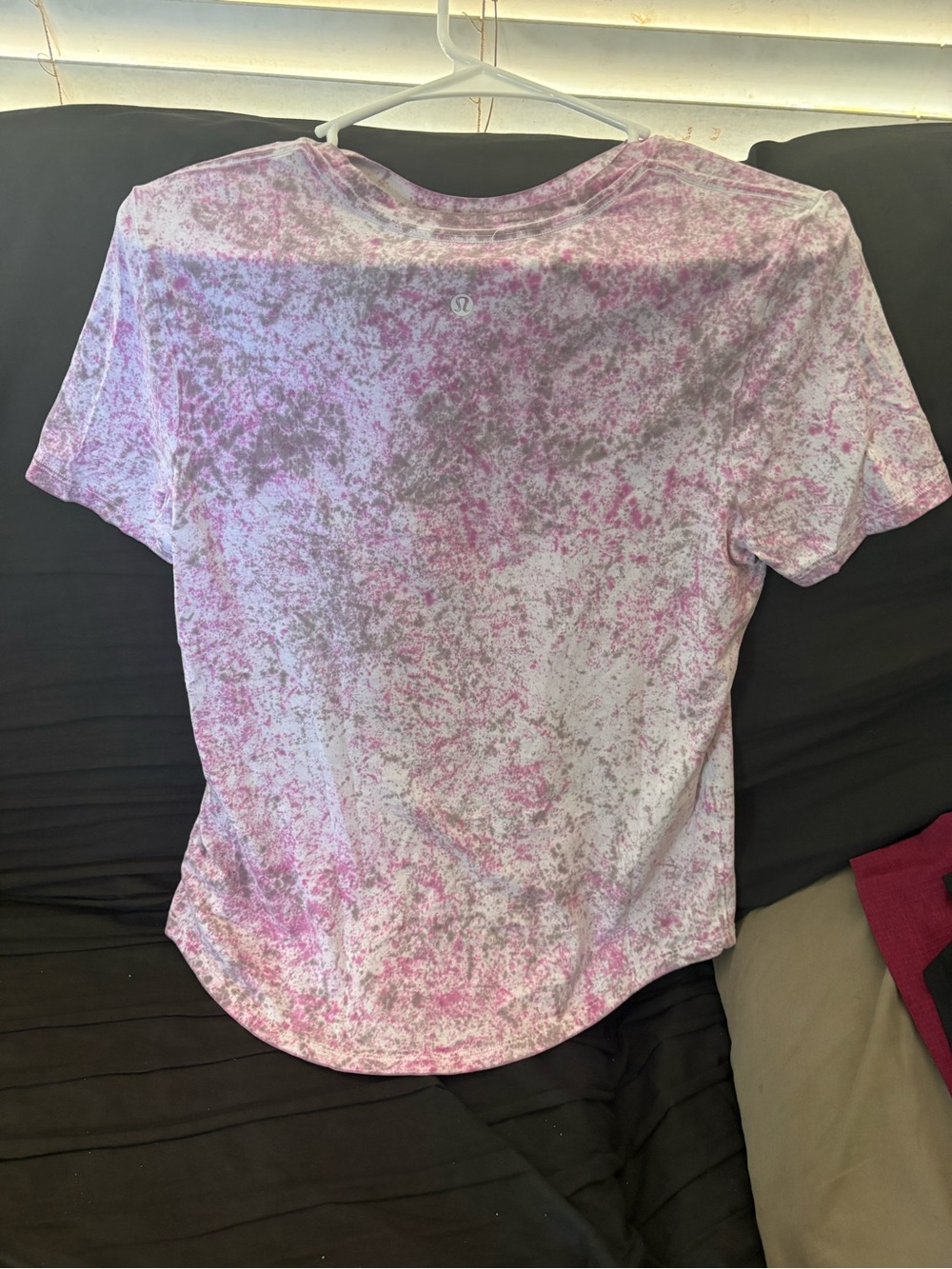 EUC Lululemon Top - Picture 2 of 3